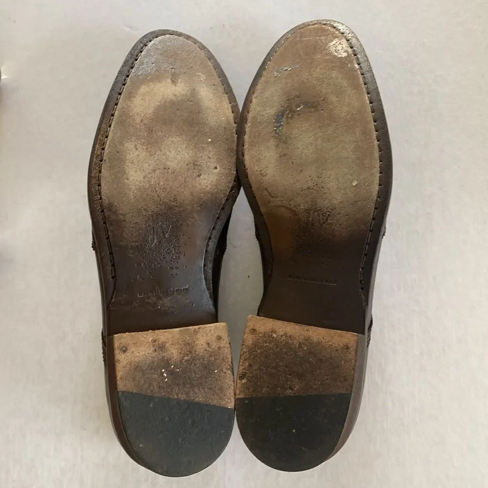 JOHN VARVATOS Men’s Brown Leather Wingtip Derbys Size 11 1/2. Handmade in Italy